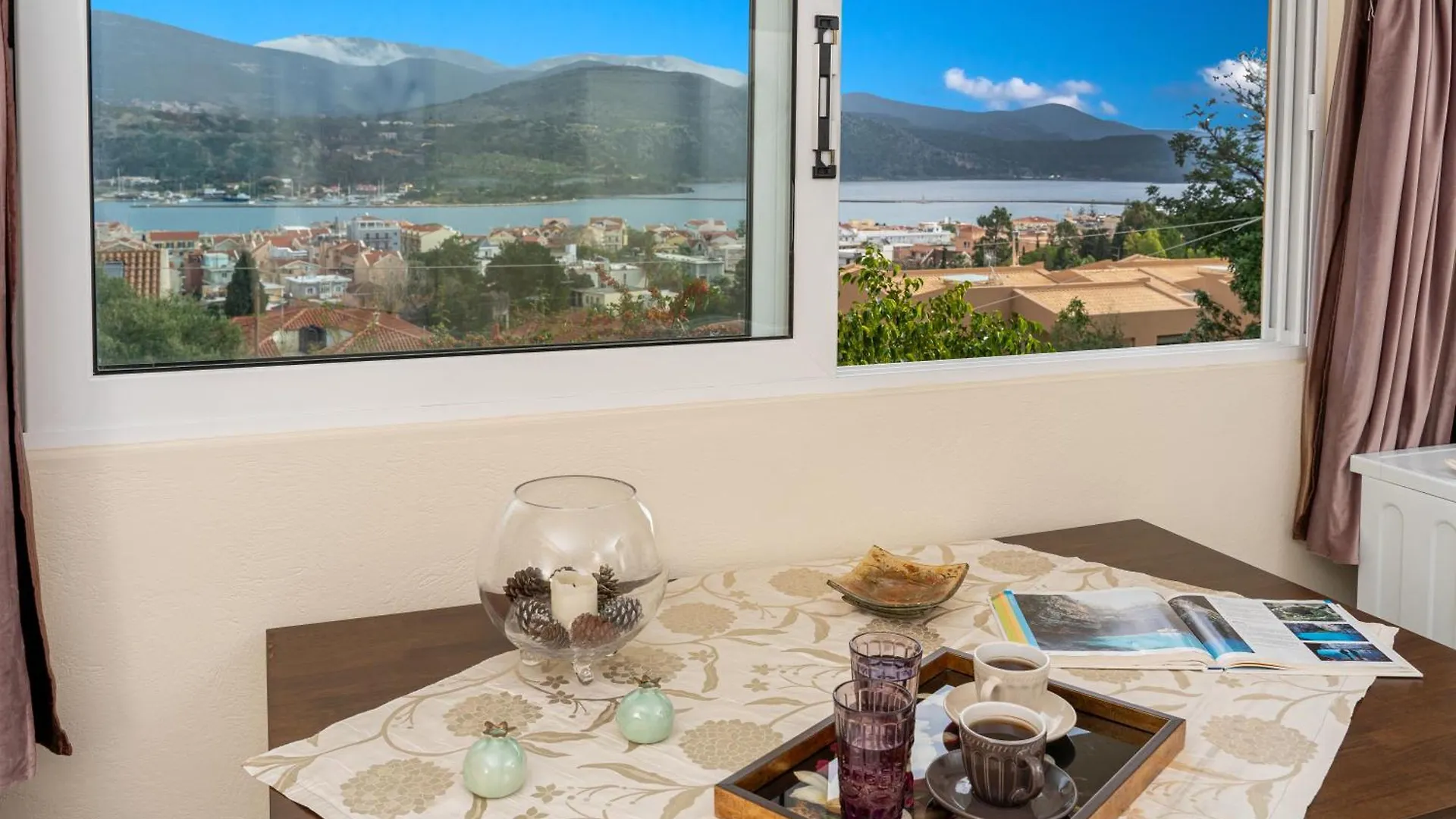 Aphrodite Superb Sea View Apartment Argostoli