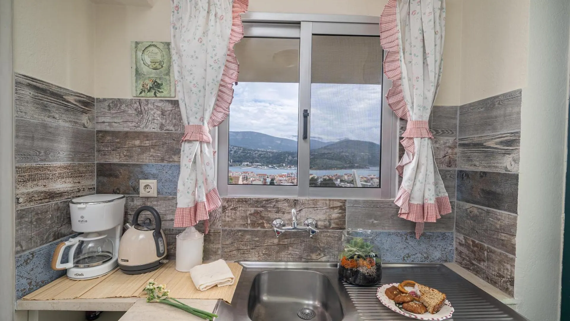 Aphrodite Superb Sea View Apartment Argostoli