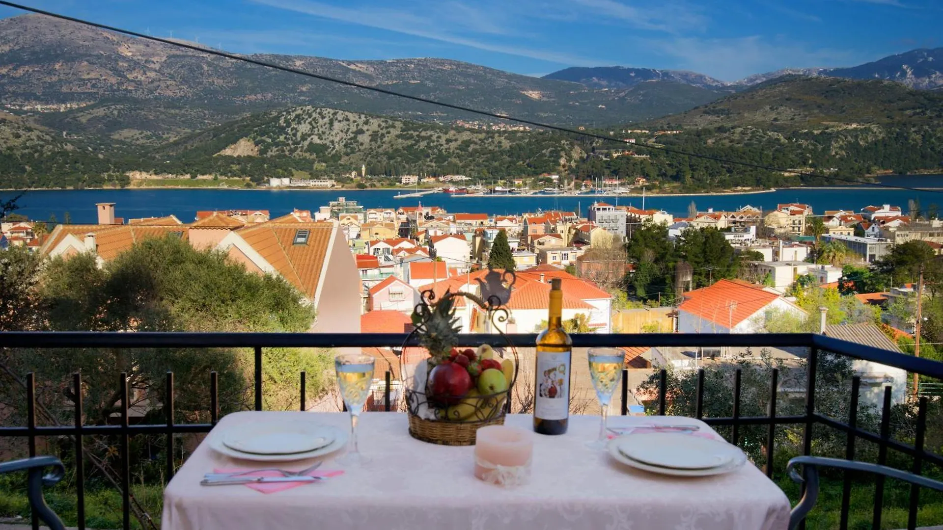 Aphrodite Superb Sea View Apartment Argostoli  Grecia